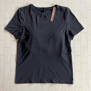 NWT SKIMS Soft Smoothing Seamless T-Shirt Molded Cup - Eclipse - M